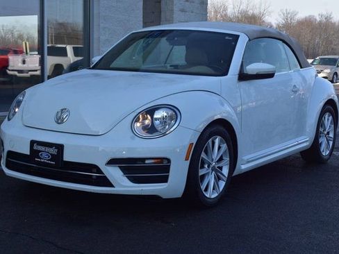 Used 2018 Volkswagen Beetle 2.0T Coast image 9