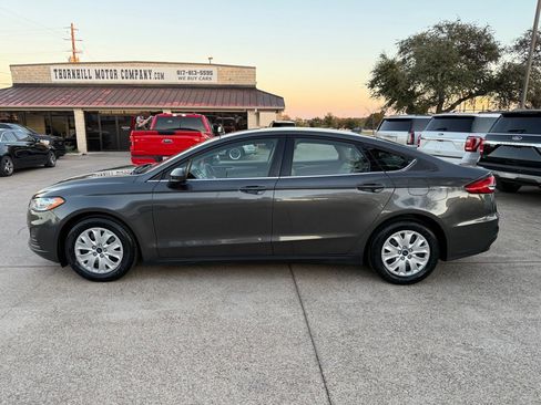 Used 2020 Ford Fusion S image 4