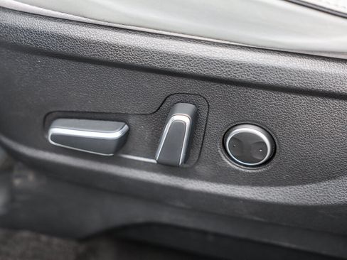 Used 2024 Hyundai Palisade SEL FWD image 13