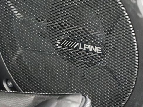 Used 2024 Jeep Wrangler Unlimited Sahara w/ Technology Group image 33