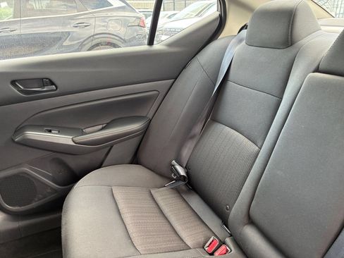 Used 2025 Nissan Altima 2.5 SV FWD image 33