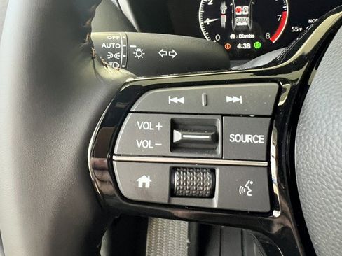 Used 2025 Honda HR-V Sport image 27