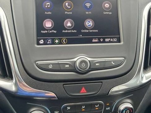 Used 2020 Chevrolet Equinox LT w/ Driver Convenience Package FWD image 20