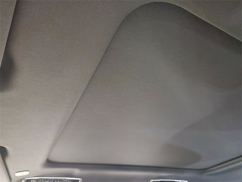 Used 2023 Land Rover Range Rover SE image 24