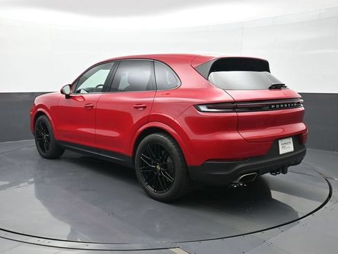 Certified 2024 Porsche Cayenne AWD/4WD image 3