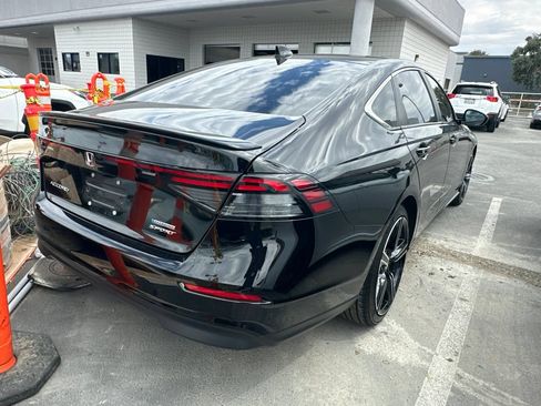 Used 2025 Honda Accord Sport image 5