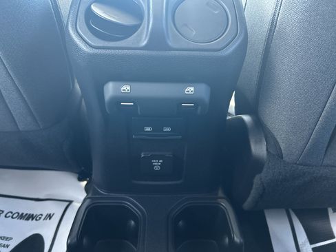 New 2025 Jeep Gladiator Sport AWD/4WD image 21