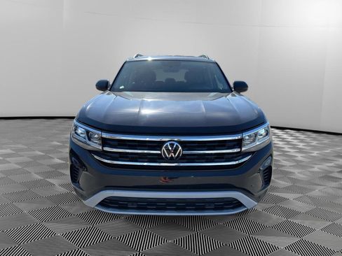 Used 2023 Volkswagen Atlas SE image 2
