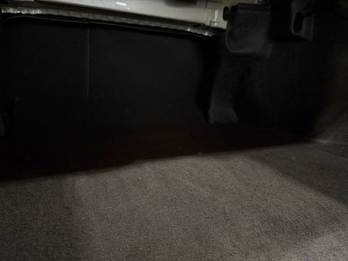 Used 2023 Toyota Camry SE image 6