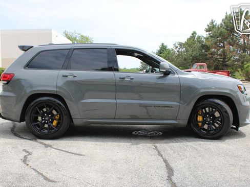 Used 2021 Jeep Grand Cherokee Trackhawk w/ Trailer Tow Group IV AWD/4WD image 35