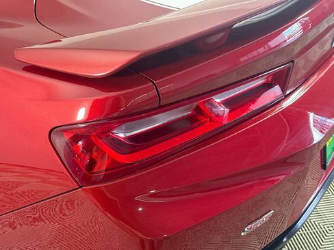 Used 2016 Chevrolet Camaro SS image 34