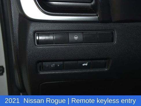 Used 2021 Nissan Rogue SV w/ Premium Package FWD image 9