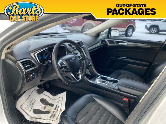 Used 2017 Ford Fusion SE w/ Equipment Group 201A FWD image 27
