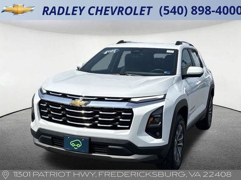 Certified 2025 Chevrolet Equinox LT w/ Convenience Package II AWD/4WD image 1
