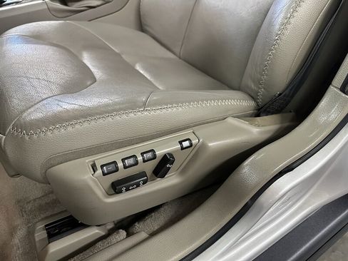 Used 2007 Volvo XC70 AWD/4WD image 22
