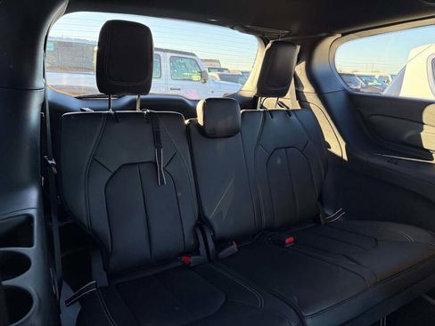 New 2026 Chrysler Voyager LX image 39