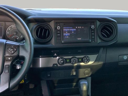 Used 2019 Toyota Tacoma SR w/ SR Convenience Package RWD image 7