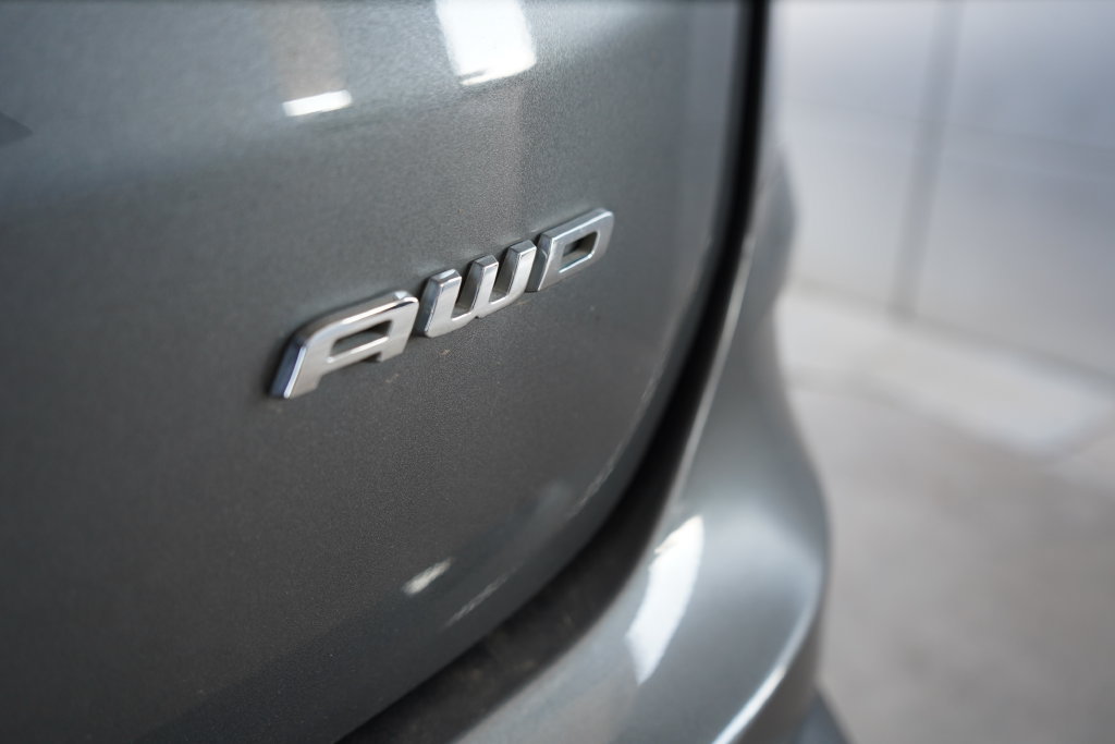 Certified 2024 Ford Edge SEL AWD/4WD image 8