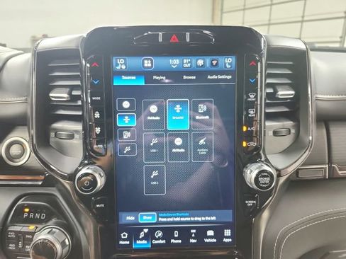 Used 2022 RAM 1500 Limited w/ Body-Colour Bumper Group AWD/4WD image 28