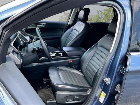 Used 2018 Ford Edge SEL w/ Equipment Group 201A AWD/4WD image 22
