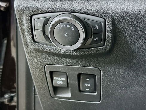 Certified 2019 Ford F150 XLT w/ Equipment Group 302A Luxury image 27