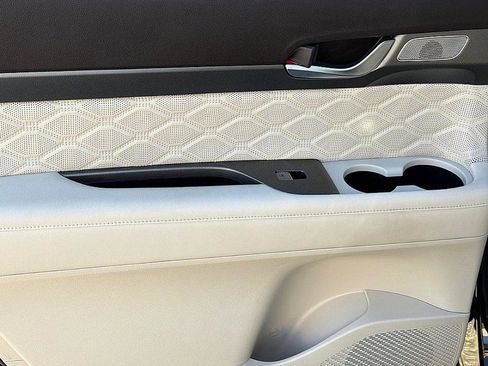 Used 2020 Hyundai Palisade Limited image 10