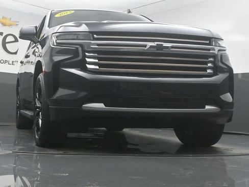 Used 2023 Chevrolet Tahoe High Country AWD/4WD image 3