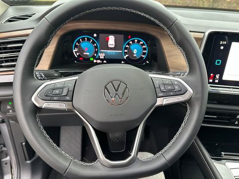 New 2026 Volkswagen Atlas SE image 7