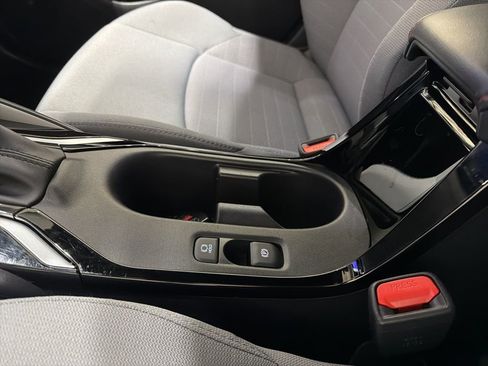 Used 2024 Toyota Corolla SE image 13