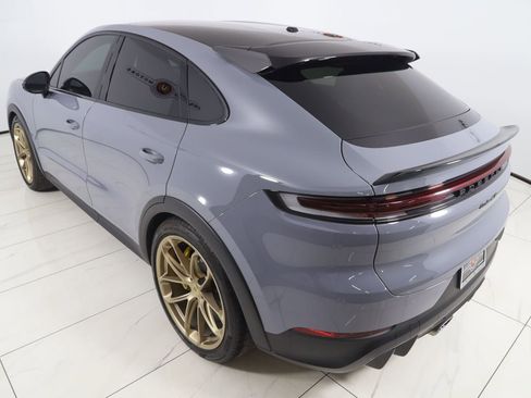 Used 2024 Porsche Cayenne Turbo GT image 32