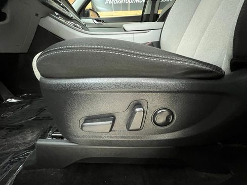 Used 2022 Hyundai Palisade SEL w/ Winter Package AWD/4WD image 25