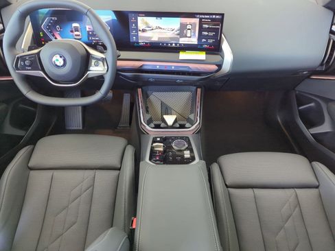 Used 2025 BMW X3 xDrive30i w/ Premium Package image 23