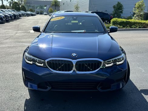 Used 2019 BMW 330i Sedan w/ Premium Package RWD image 2