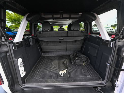 Used 2023 Ford Bronco Wildtrak AWD/4WD image 17