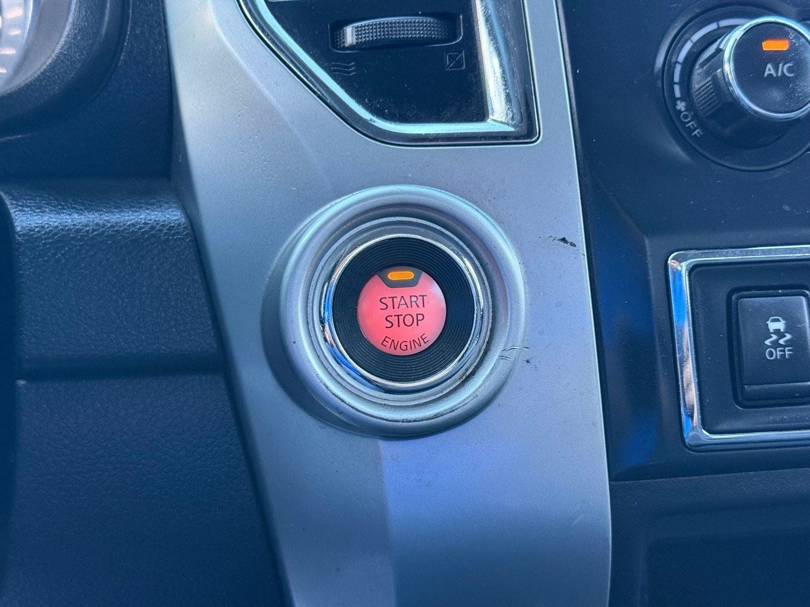 Used 2017 Nissan Titan SV RWD image 26
