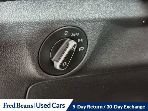 Used 2025 Volkswagen Jetta Sport FWD image 14