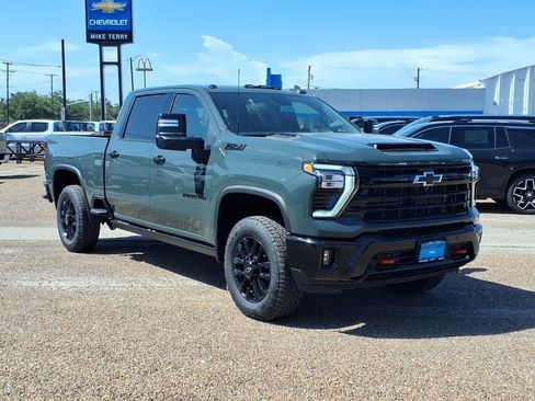 New 2026 Chevrolet Silverado 2500 LTZ w/ Trail Boss Package AWD/4WD image 6