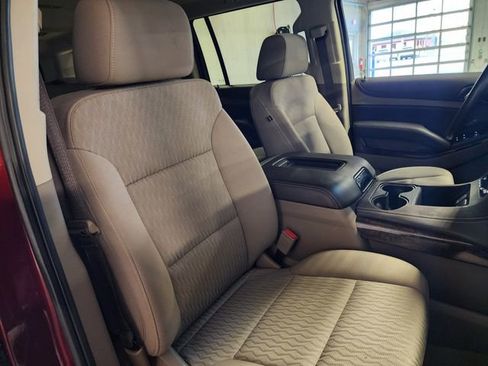Used 2019 Chevrolet Suburban LS image 19