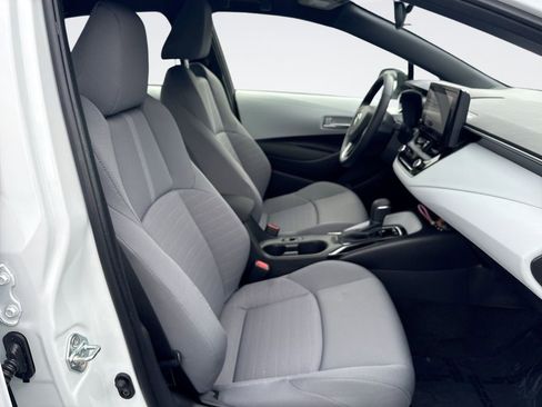 Used 2026 Toyota Corolla SE FWD image 25