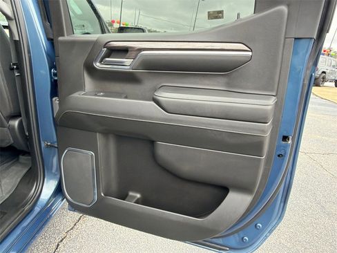 Used 2024 Chevrolet Silverado 1500 LTZ w/ Technology Package image 16