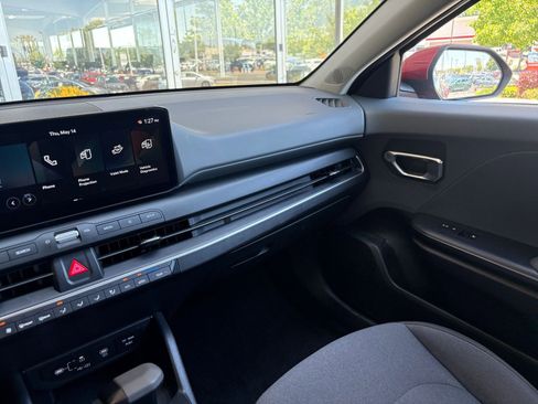 Used 2025 Kia K4 FWD image 35