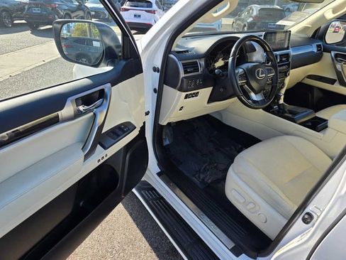 Certified 2023 Lexus GX 460 Premium image 18