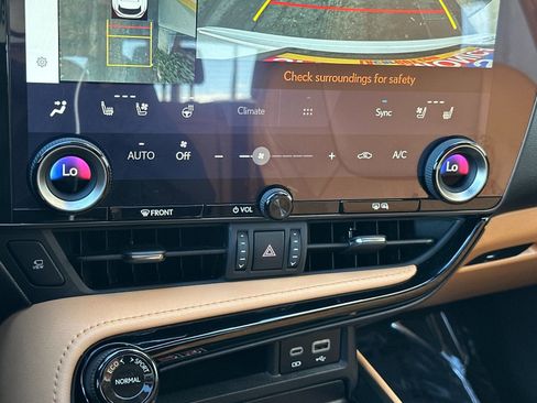 Used 2024 Lexus NX 350h AWD w/ Vision Package image 24