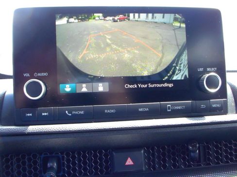Used 2025 Honda CR-V LX image 17