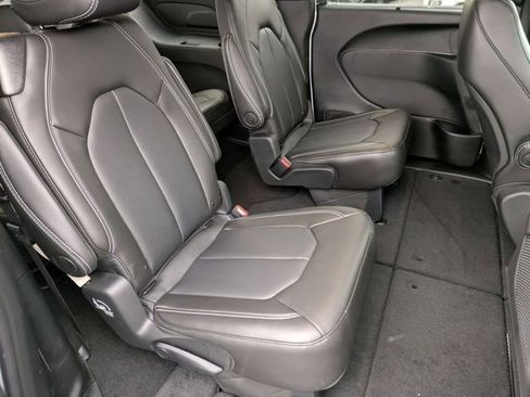 New 2026 Chrysler Pacifica Select w/ S Appearance Package FWD image 34