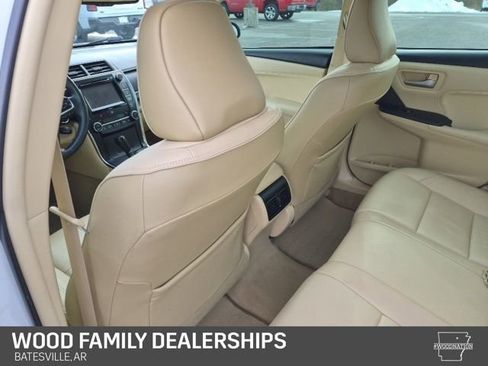 Used 2017 Toyota Camry XLE image 22