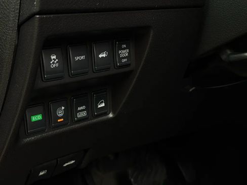 Used 2015 Nissan Rogue SL w/ SL Premium Package image 41