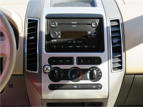 Used 2007 Ford Edge SEL image 8