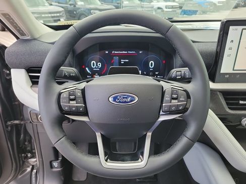 New 2026 Ford Explorer Platinum w/ LUX Leather Package AWD/4WD image 29