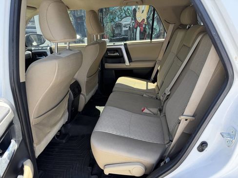 Used 2016 Toyota 4Runner SR5 image 9